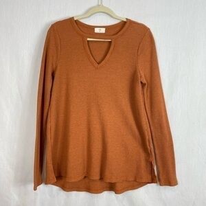Anthropologie T.La Orange waffle Knit V Neck Keyhole Long Sleeve Tee Shirt Top